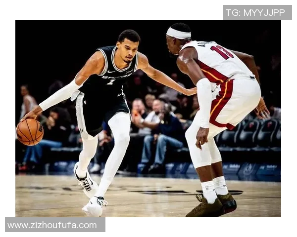 NBA杯半决赛：尼克斯vs戏法、马刺vs雷霆，谁能晋级决赛-